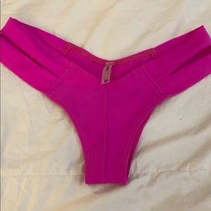 Brand new MONTCE hot pink bottom